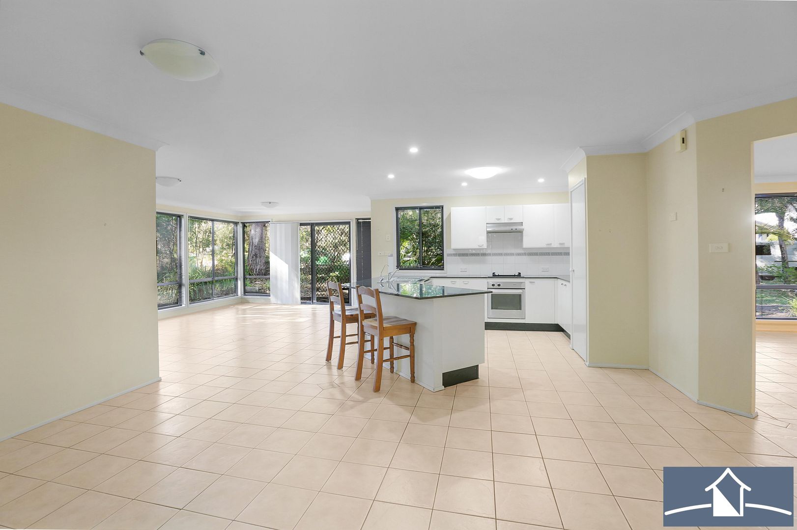 2 Tarwhine Avenue, Chain Valley Bay NSW 2259, Image 1