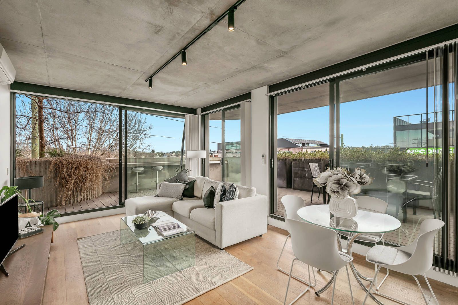 3 bedrooms Apartment / Unit / Flat in 302/121 Power Street HAWTHORN VIC, 3122