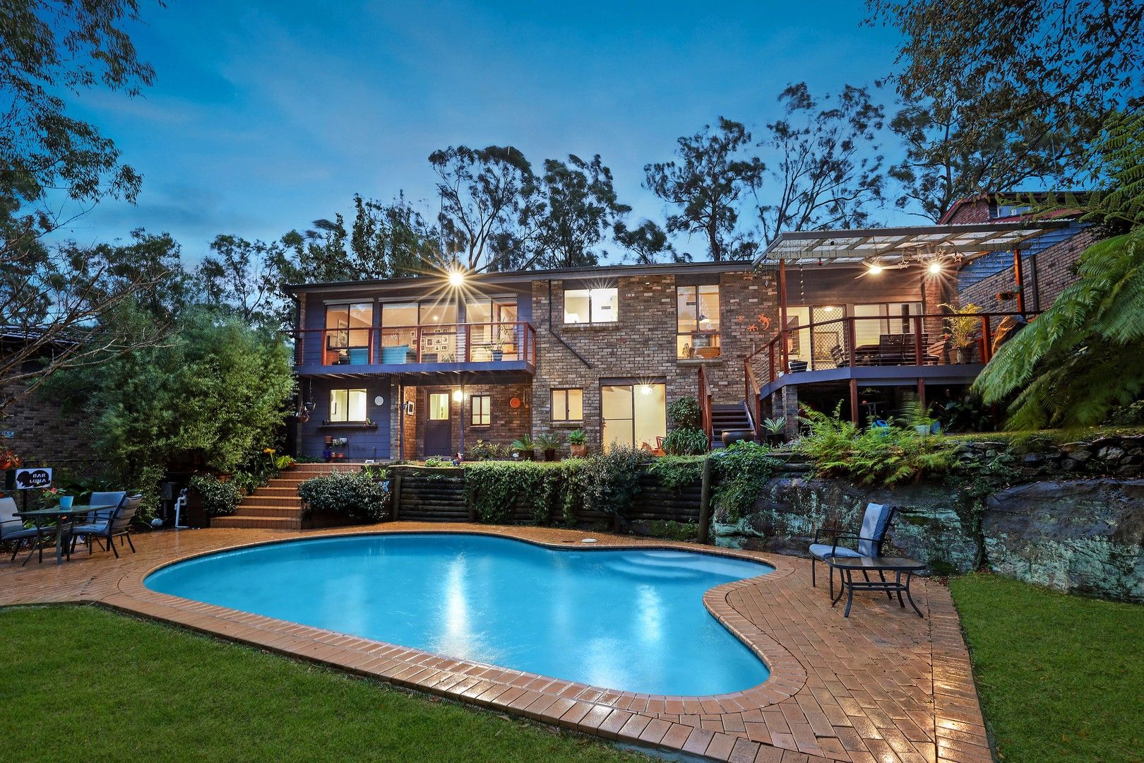 4 bedrooms House in 21 Randal  Crescent NORTH ROCKS NSW, 2151