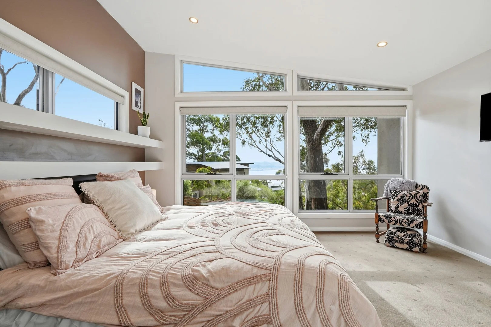 Additional image 11 of 2 Correa Place, Tolmans Hill TAS 7007