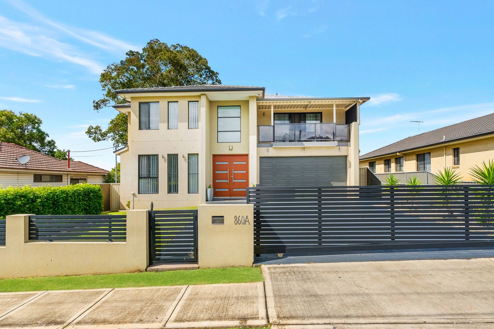 5 bedrooms House in 860A The Horsley Drive SMITHFIELD NSW, 2164
