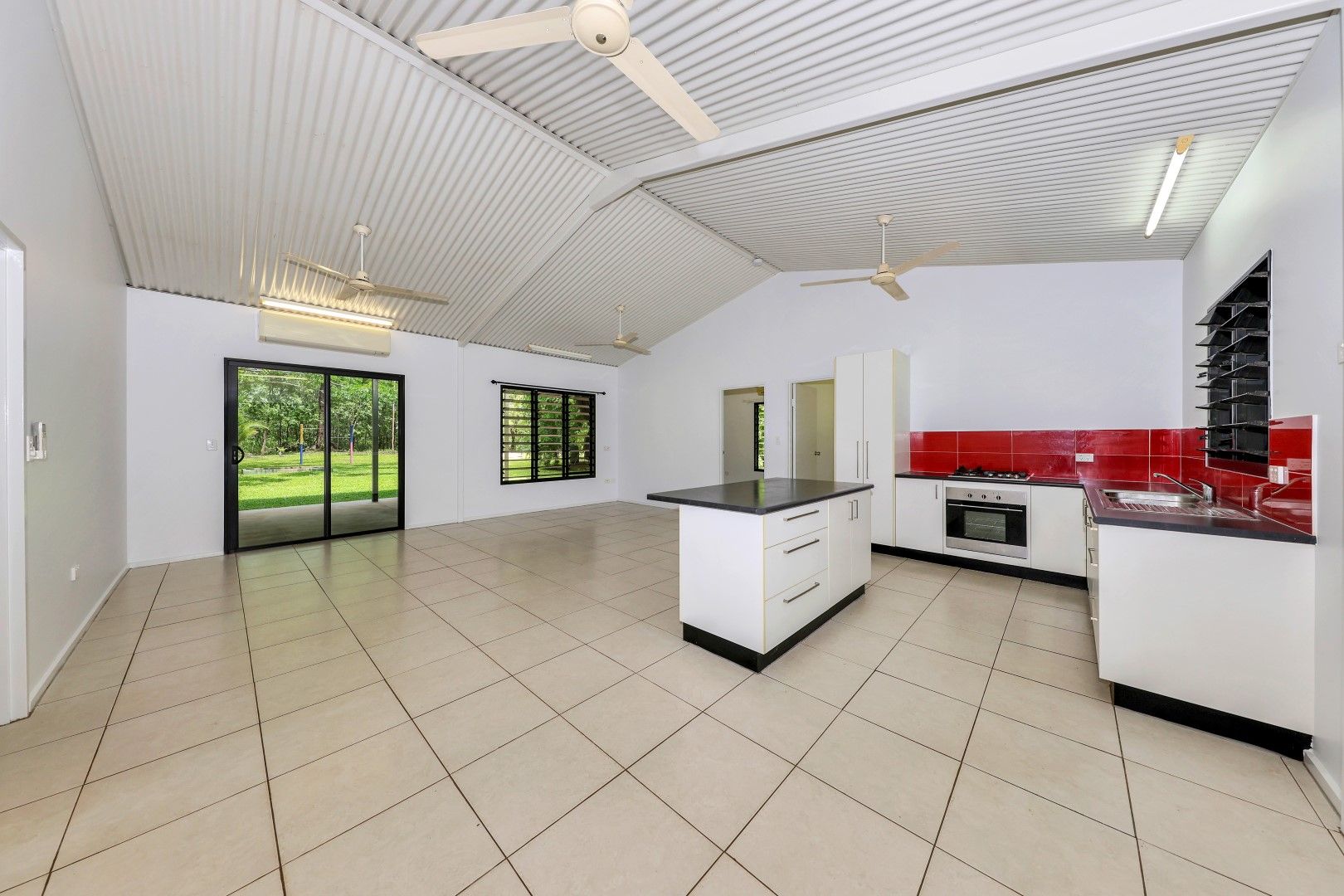 35 Oakley Road, Herbert NT 0836, Image 0