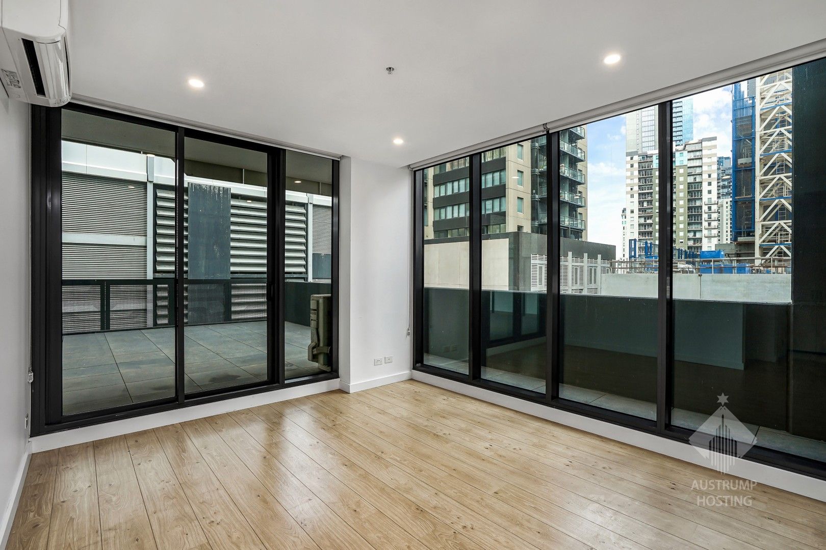 2 bedrooms Apartment / Unit / Flat in 808/57-61 City Road SOUTHBANK VIC, 3006