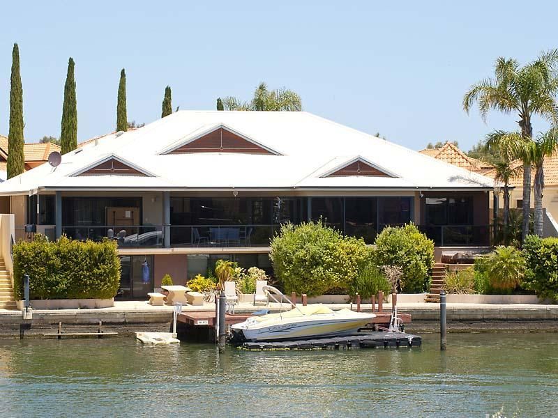 11 Santavea Mews, Halls Hea Property History & Address Research Domain