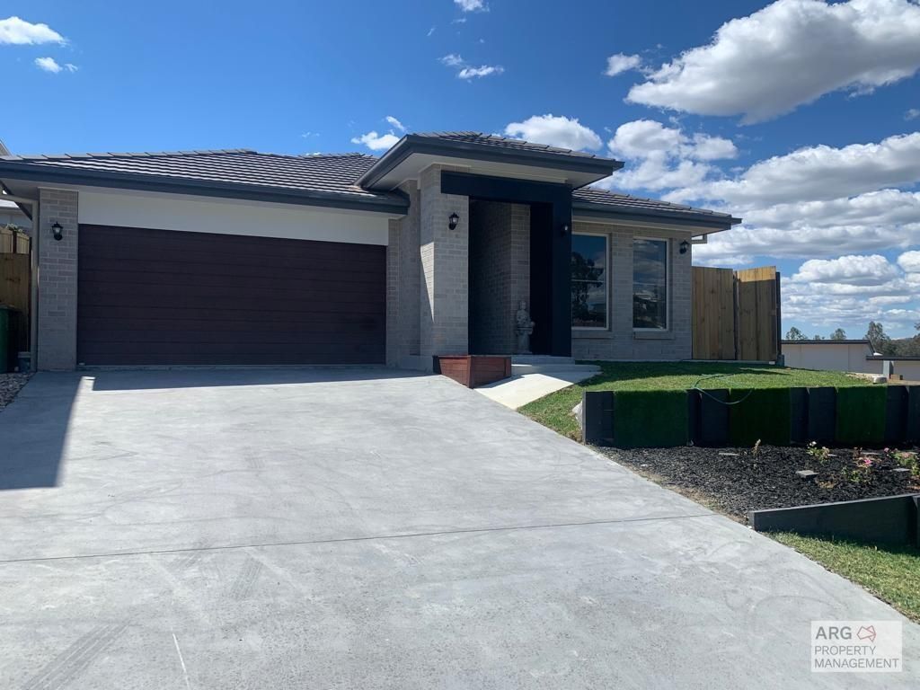 4 bedrooms House in 63 Cowie Street DEEBING HEIGHTS QLD, 4306