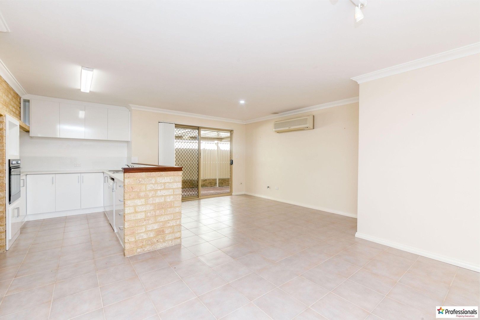 20a Young Street, Melville WA 6156, Image 0