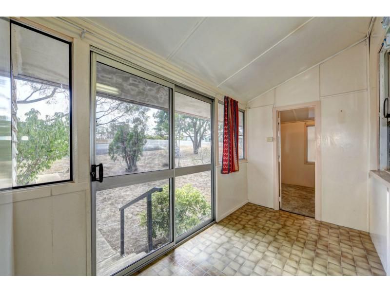 2 King Street, GIN GIN QLD 4671, Image 2