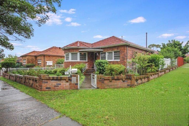 36 Margaret Street, Kingsgrove NSW 2208