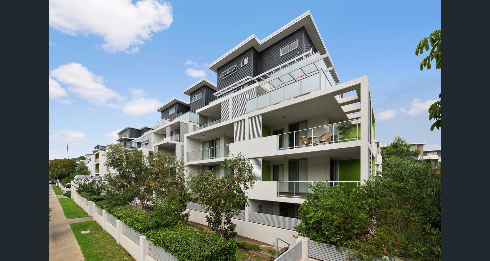 1 bedrooms Apartment / Unit / Flat in 47/5-15 Balmoral Street WAITARA NSW, 2077