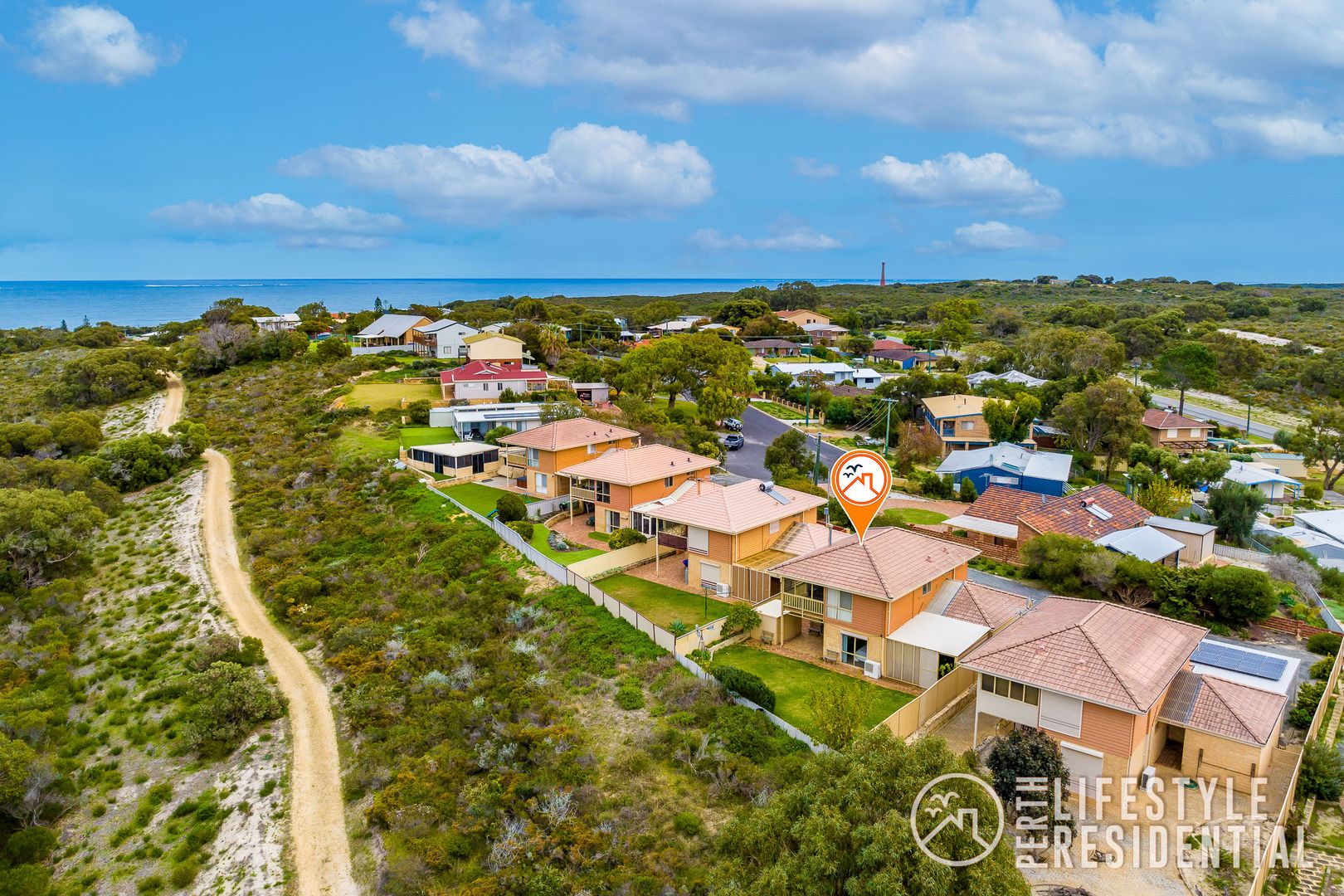 4/8 Collett Place, Guilderton WA 6041, Image 1