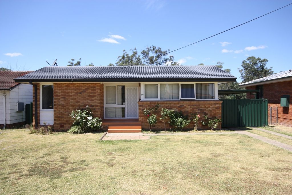 90 Carrington Circuit, Leumeah NSW 2560, Image 0