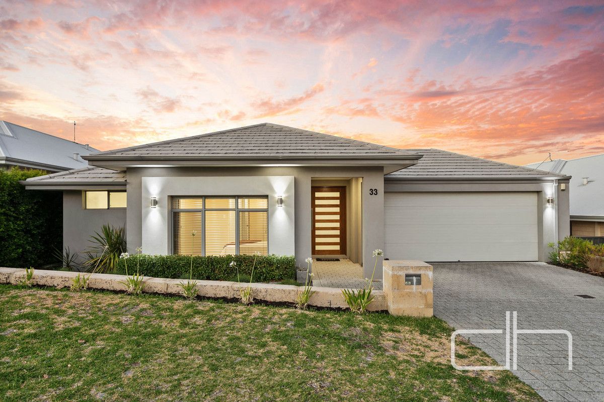 4 bedrooms House in 33 Casella Avenue LANDSDALE WA, 6065