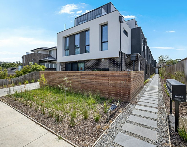 2/15 Landale Avenue, Croydon VIC 3136