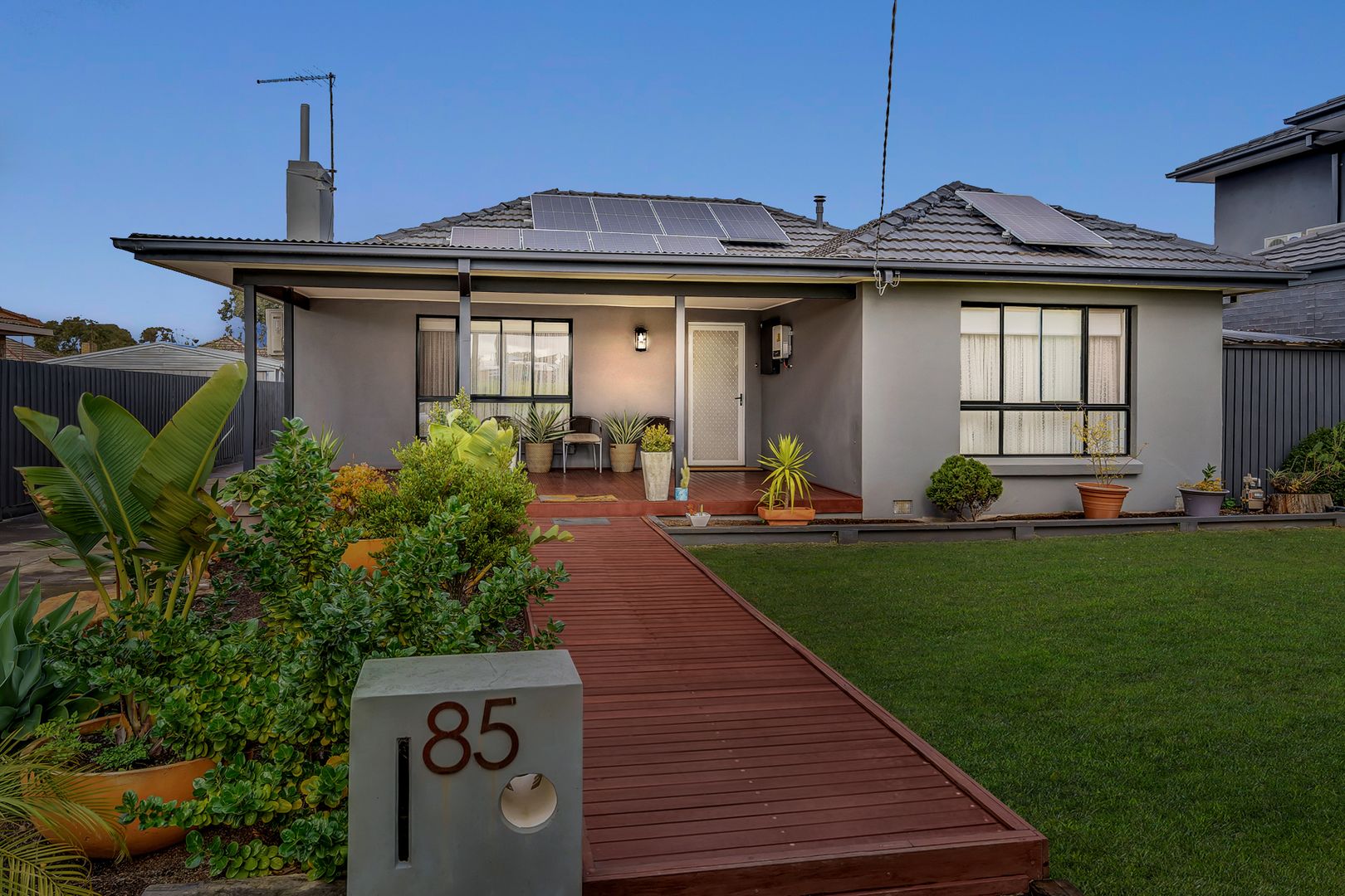 4 bedrooms House in 85 Lowson Street FAWKNER VIC, 3060