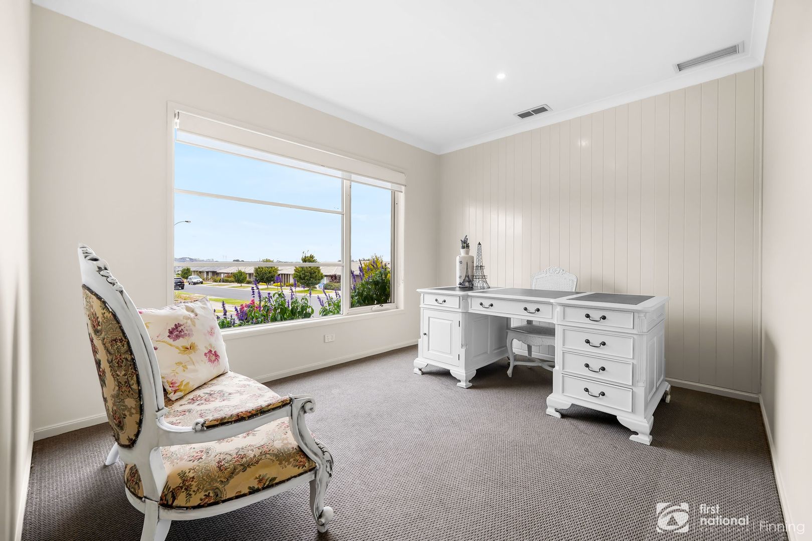 .2 Union Street, Clyde North VIC 3978, Image 2