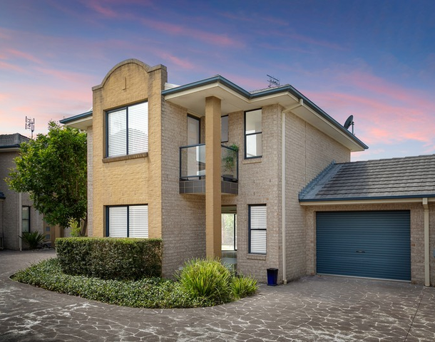 1/10 Harry Close, Blue Haven NSW 2262