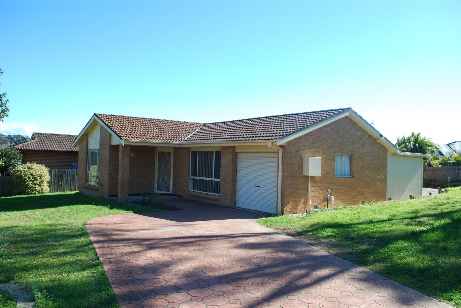 4 bedrooms House in 7 Baden Cl KANWAL NSW, 2259