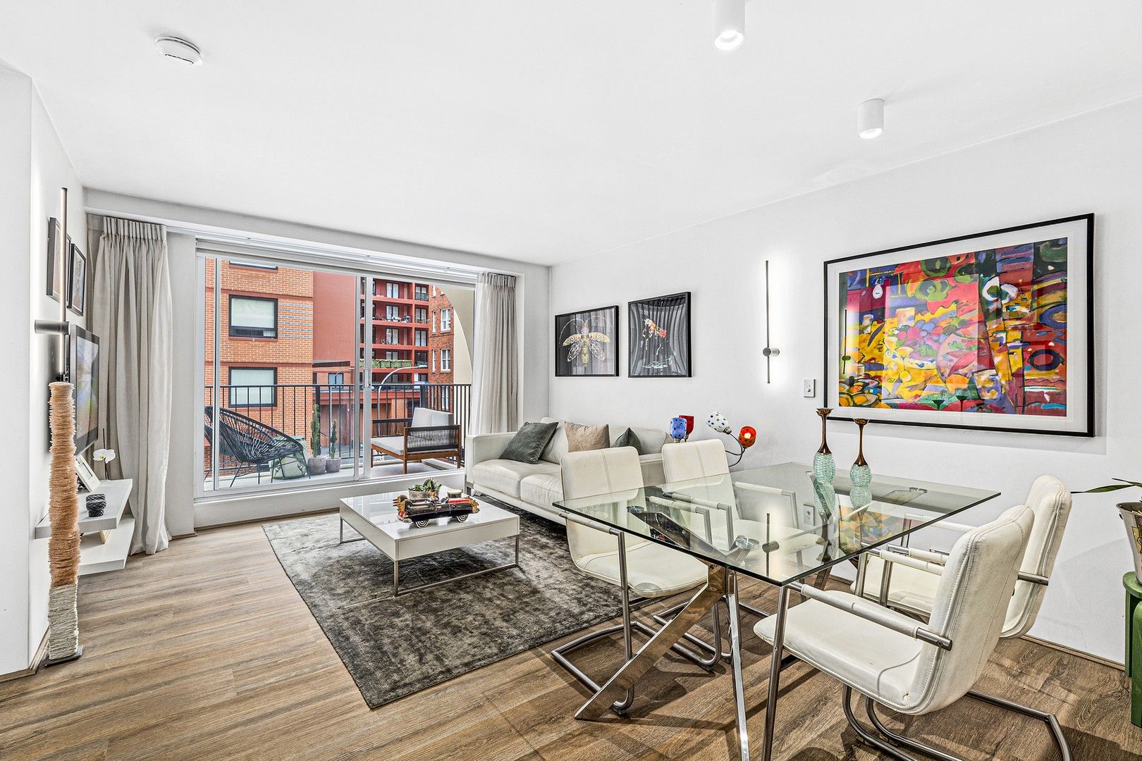 1 bedrooms Apartment / Unit / Flat in 207/2A Elizabeth Bay Road ELIZABETH BAY NSW, 2011