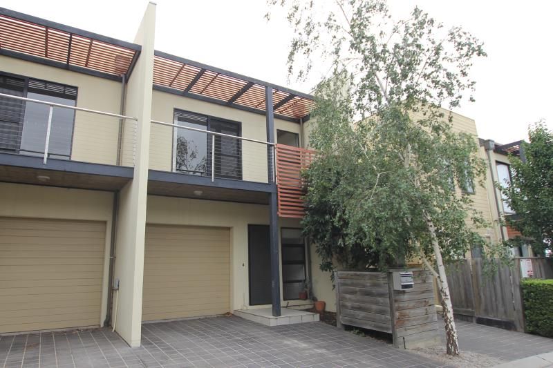 24 132 136 Mason Street Newport Vic 3015 Apartment For Rent 450 Domain