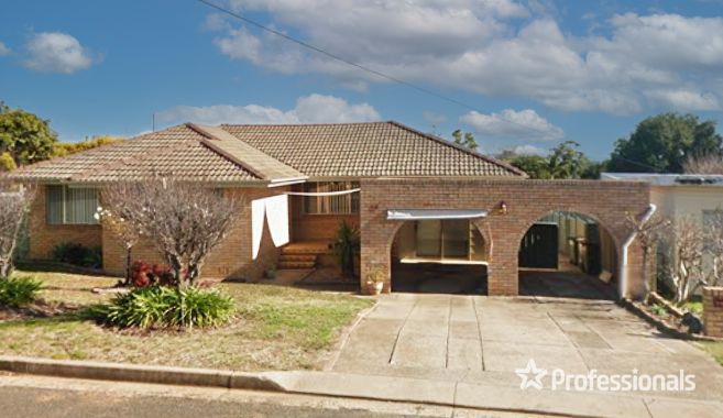 3 bedrooms House in 12 Reservoir Street HILLVUE NSW, 2340