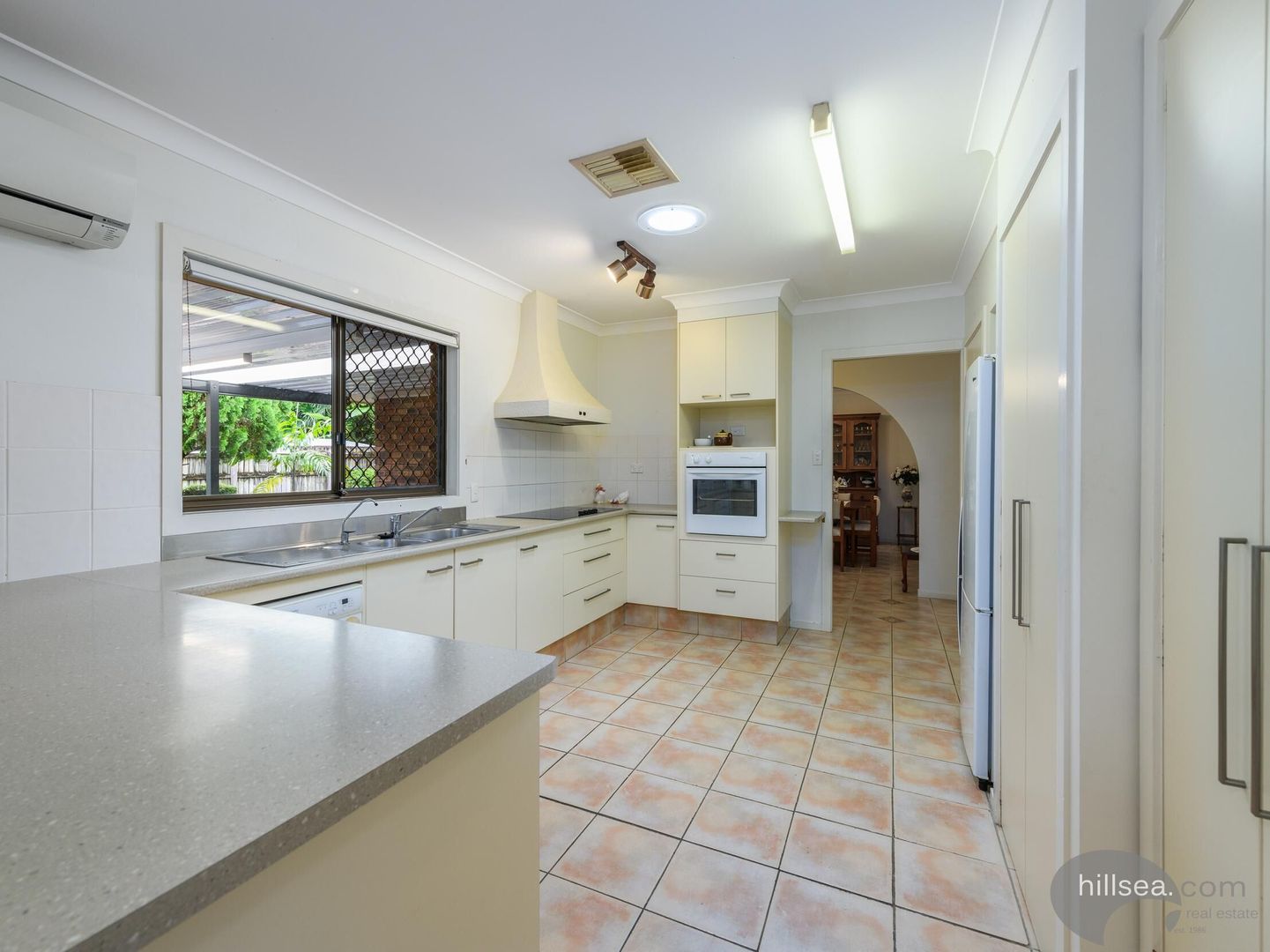 279 Morala Avenue, Runaway Bay QLD 4216, Image 1