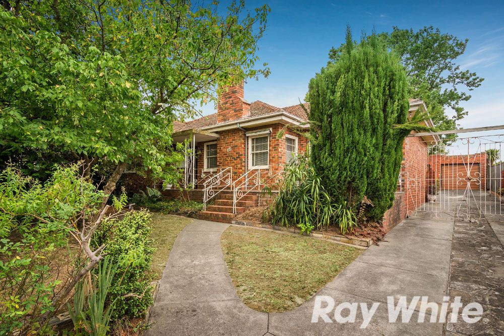 18 Edwards Street, BURWOOD VIC 3125, Image 1