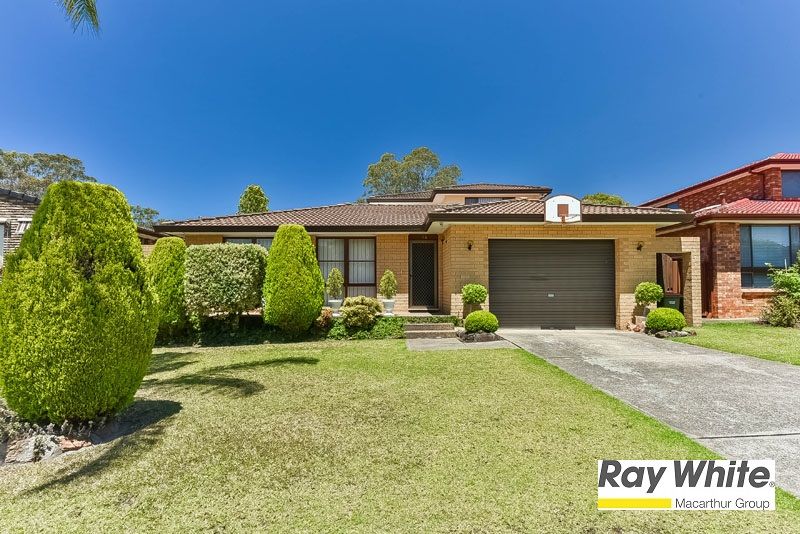 4 bedrooms House in 94 Trobriand Crescent GLENFIELD NSW, 2167