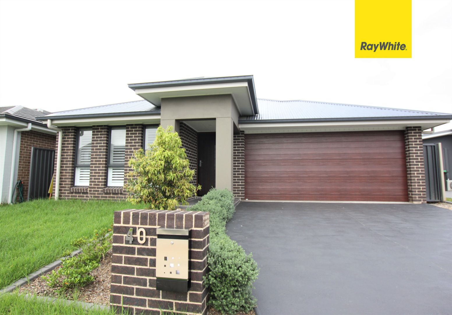 40 Silverton Street, Gregory Hills Property History & Address