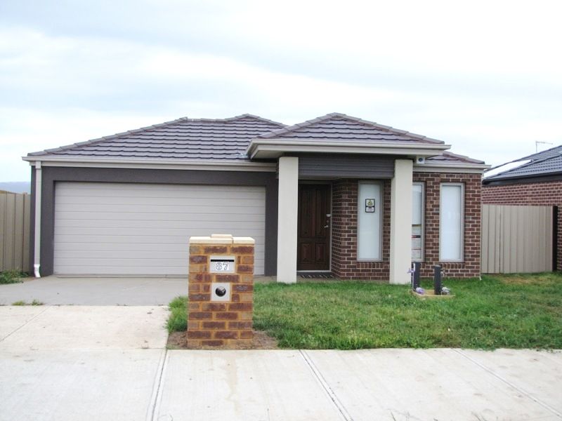 87 Wallara Waters Blvd, Wallan VIC 3756 House For Rent 400 Domain