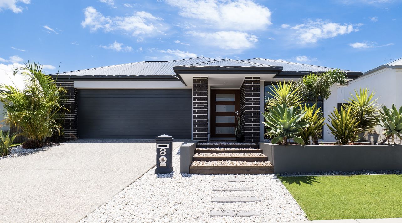 4 bedrooms House in 8 Lindquist Cres BURPENGARY EAST QLD, 4505