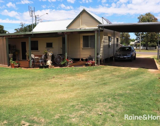 94 Walter Road, Kingaroy QLD 4610