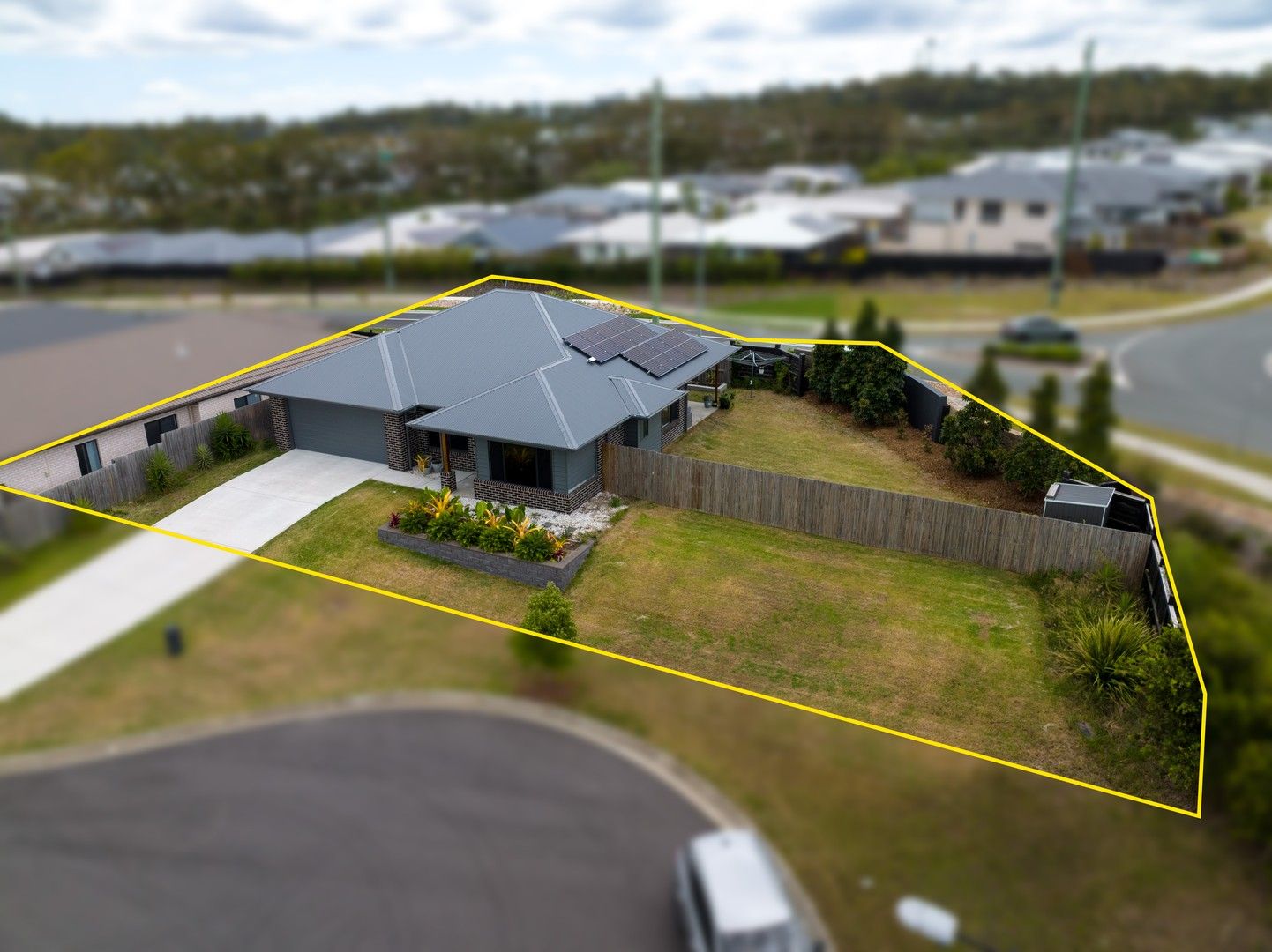 52 Goshawk Court, Bahrs Scrub QLD 4207, Image 0