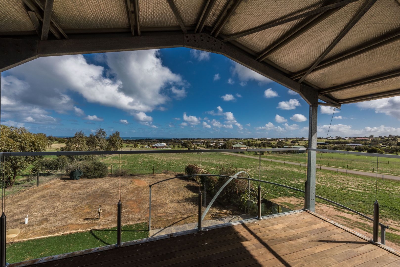 557 David Road, White Peak WA 6532, Image 2