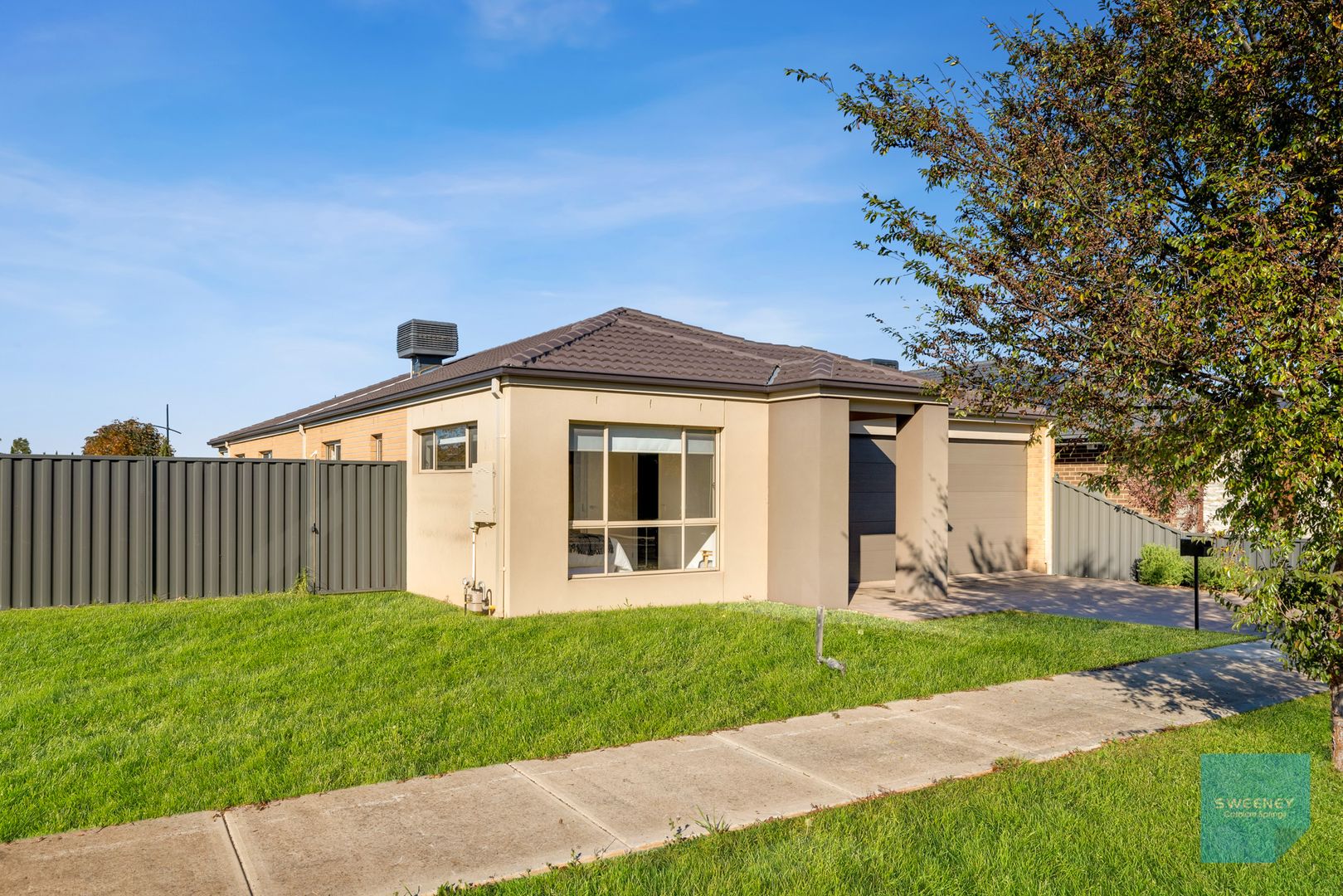 9 Eclipse Avenue, Fraser Rise VIC 3336, Image 2