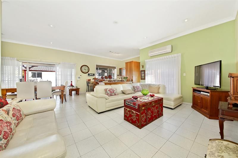 64 Mackenzie Street, CONCORD WEST NSW 2138, Image 2