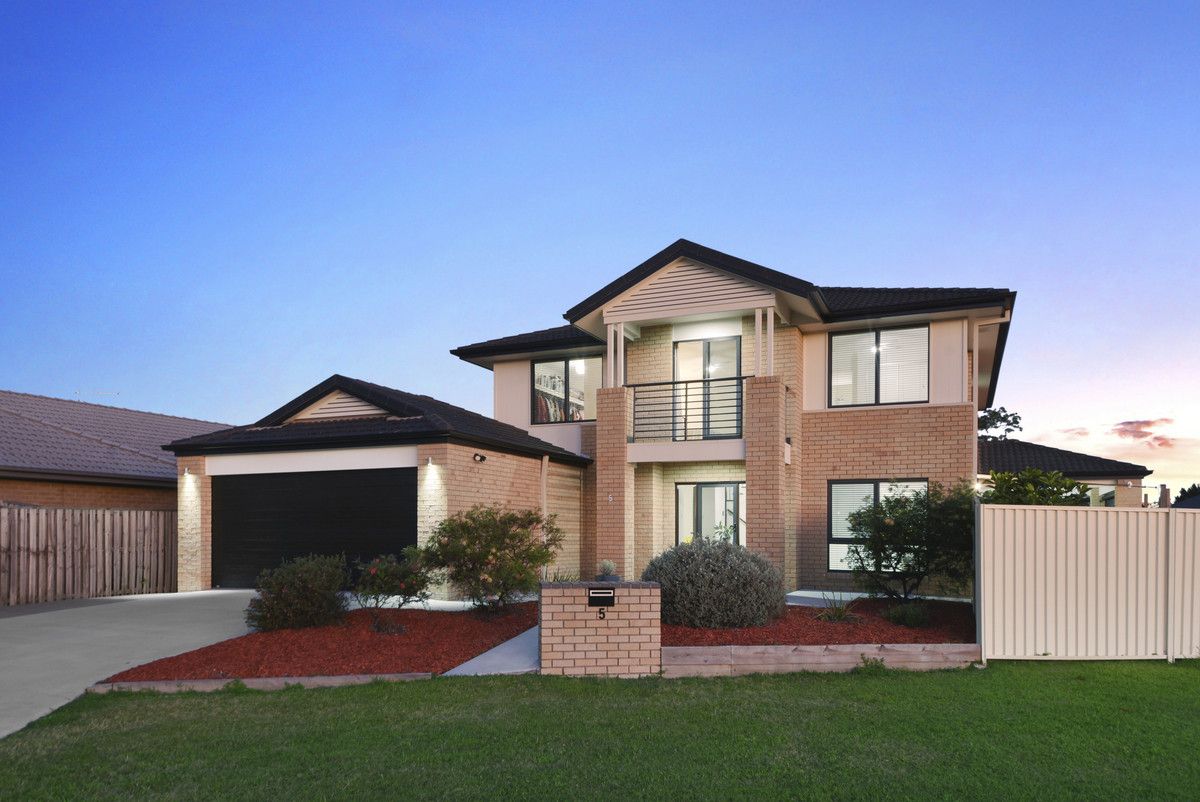 5 bedrooms House in 5 Isabella Close BALD HILLS QLD, 4036