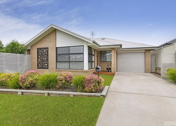 33 Mornington Circuit, Gwandalan NSW 2259