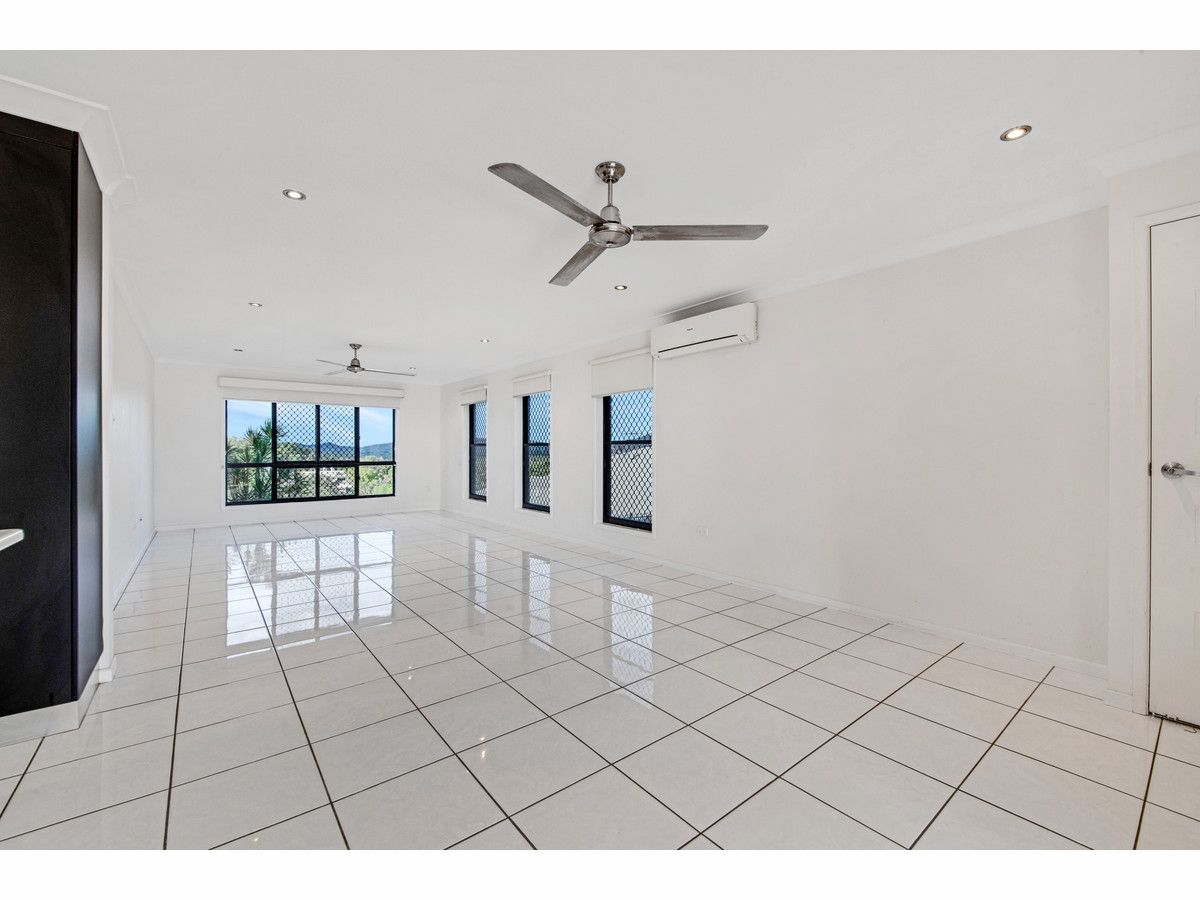 3 Connemara Drive, Kawana QLD 4701, Image 2