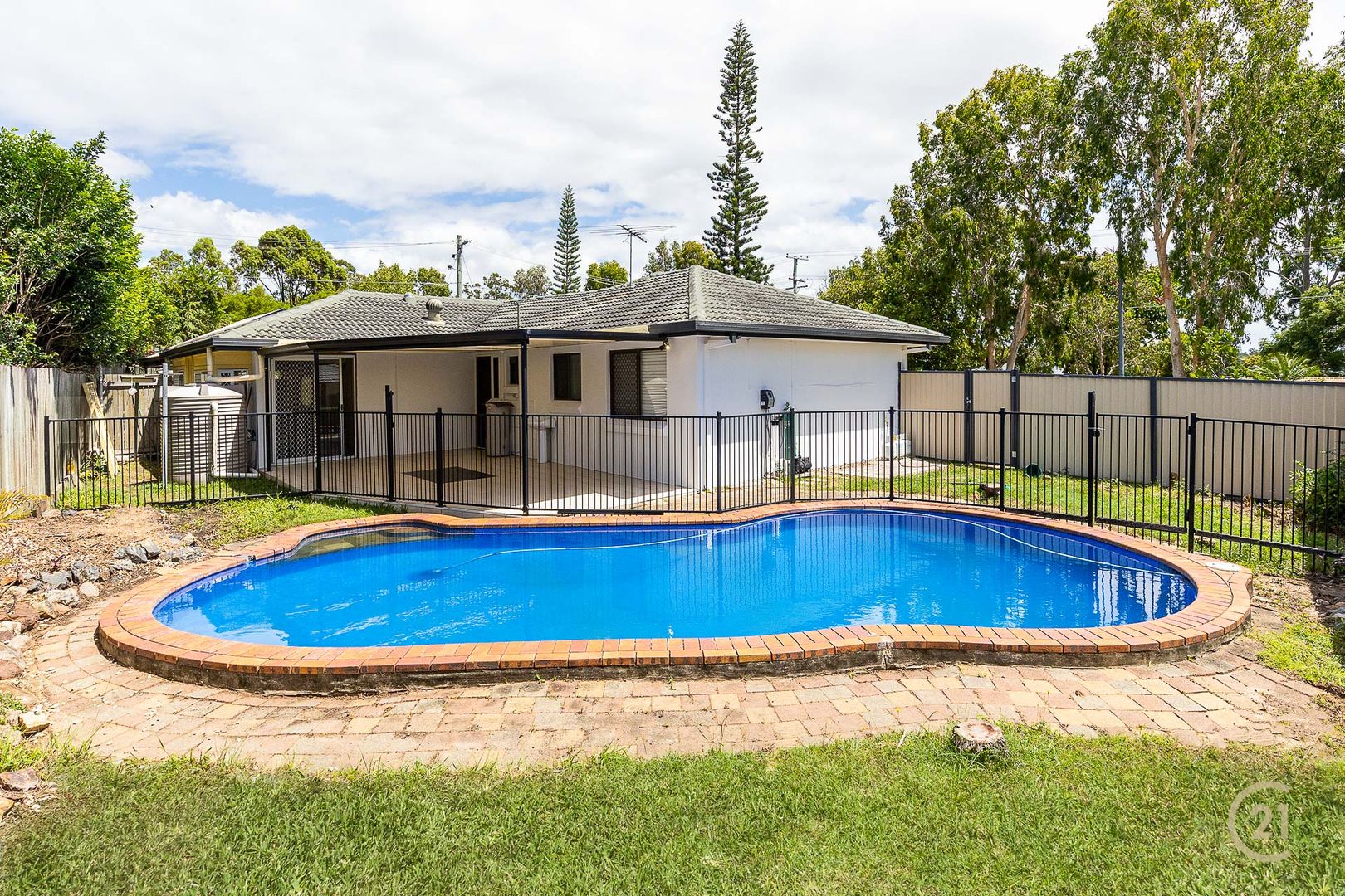 2 Lyra Court, Regents Park QLD 4118, Image 1