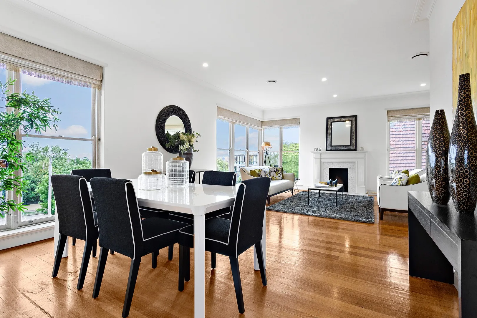 Elegant Sophistication on the Top Floor, Toorak