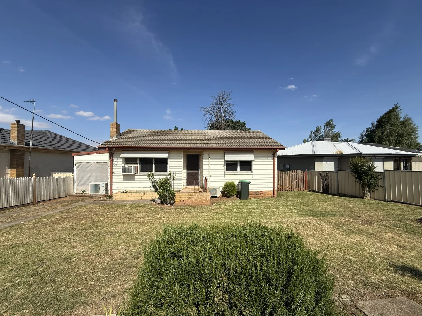 76 Campbell Street, Young NSW 2594