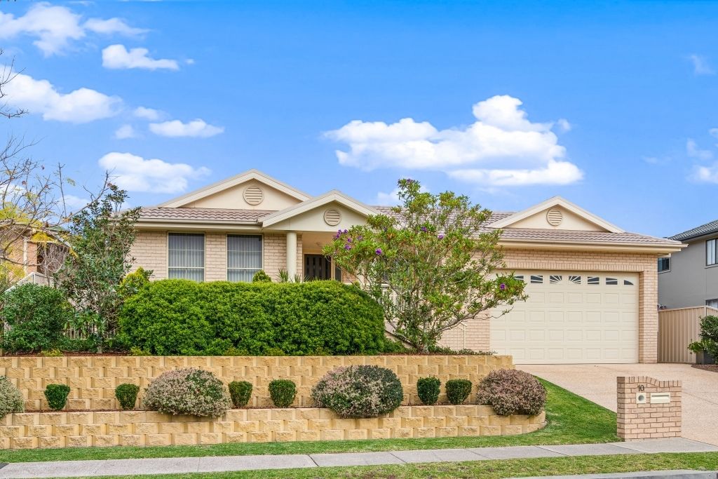 10 Sassafras Cl Valentine Nsw 2280 Domain