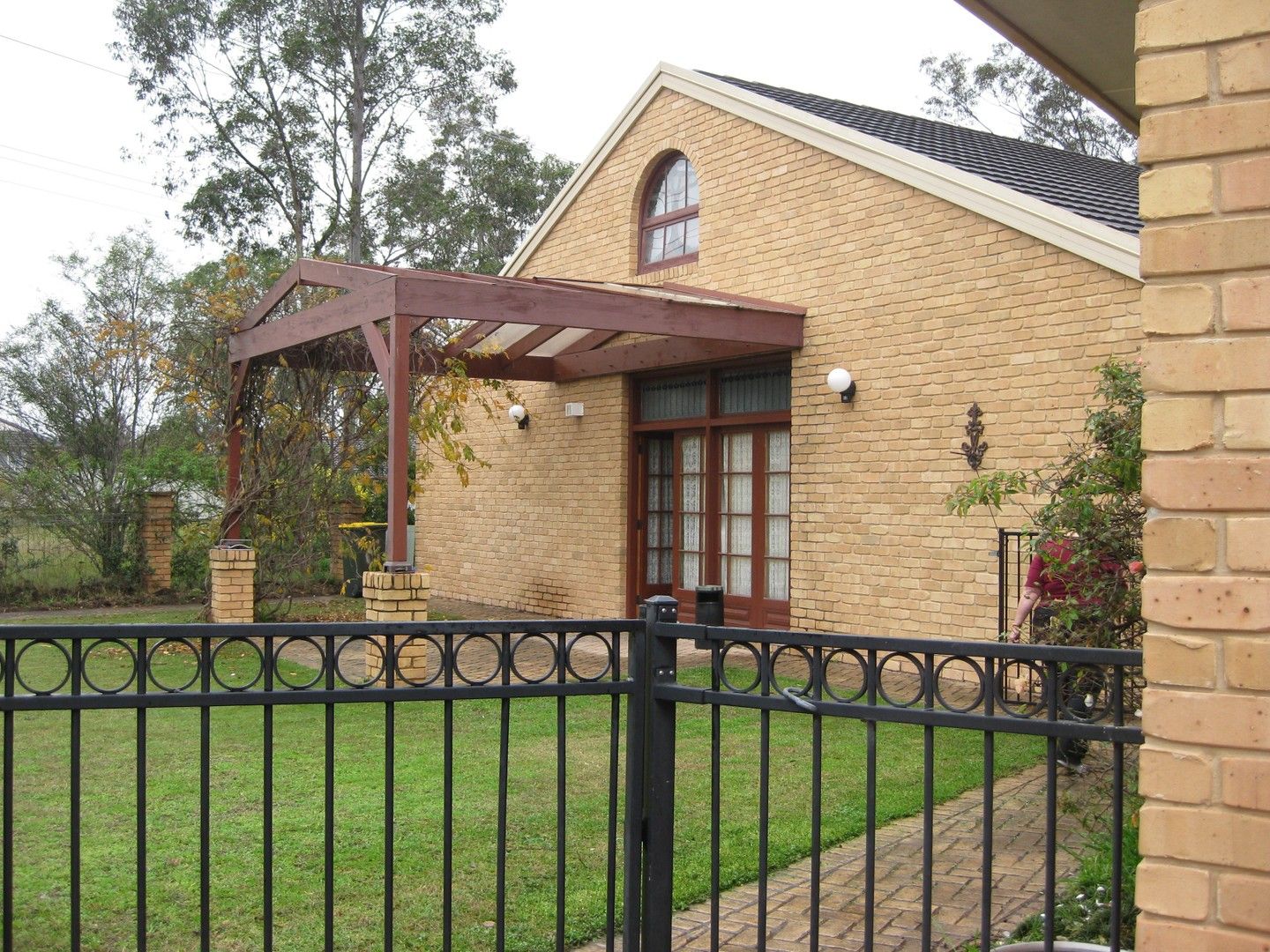 4 bedrooms House in 6 Brampton Close ASHTONFIELD NSW, 2323