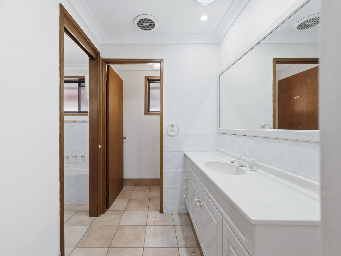 Additional image 10 of 206 Railway Parade, Macquarie Fields NSW 2564