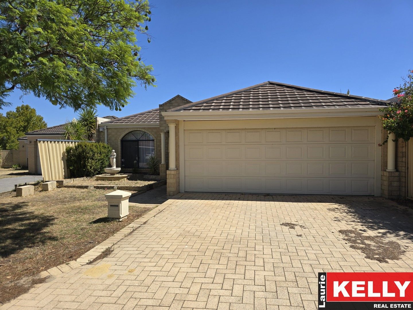 4 bedrooms House in 33 Terelinck Crescent REDCLIFFE WA, 6104