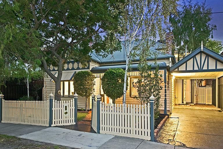 30 Holywood Grove, CARNEGIE VIC 3163, Image 1