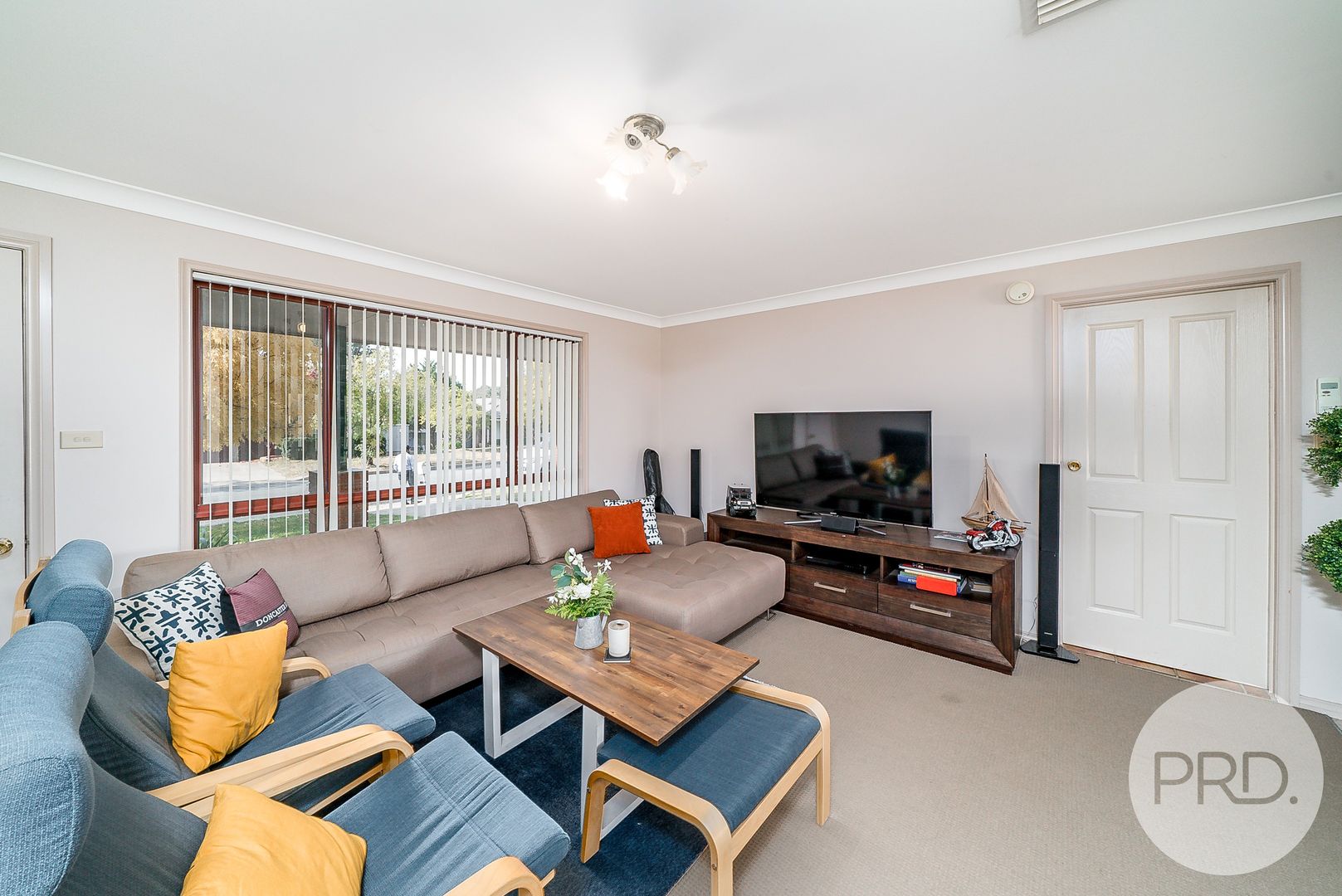 2/52 Eldershaw Drive, Forest Hill NSW 2651, Image 1