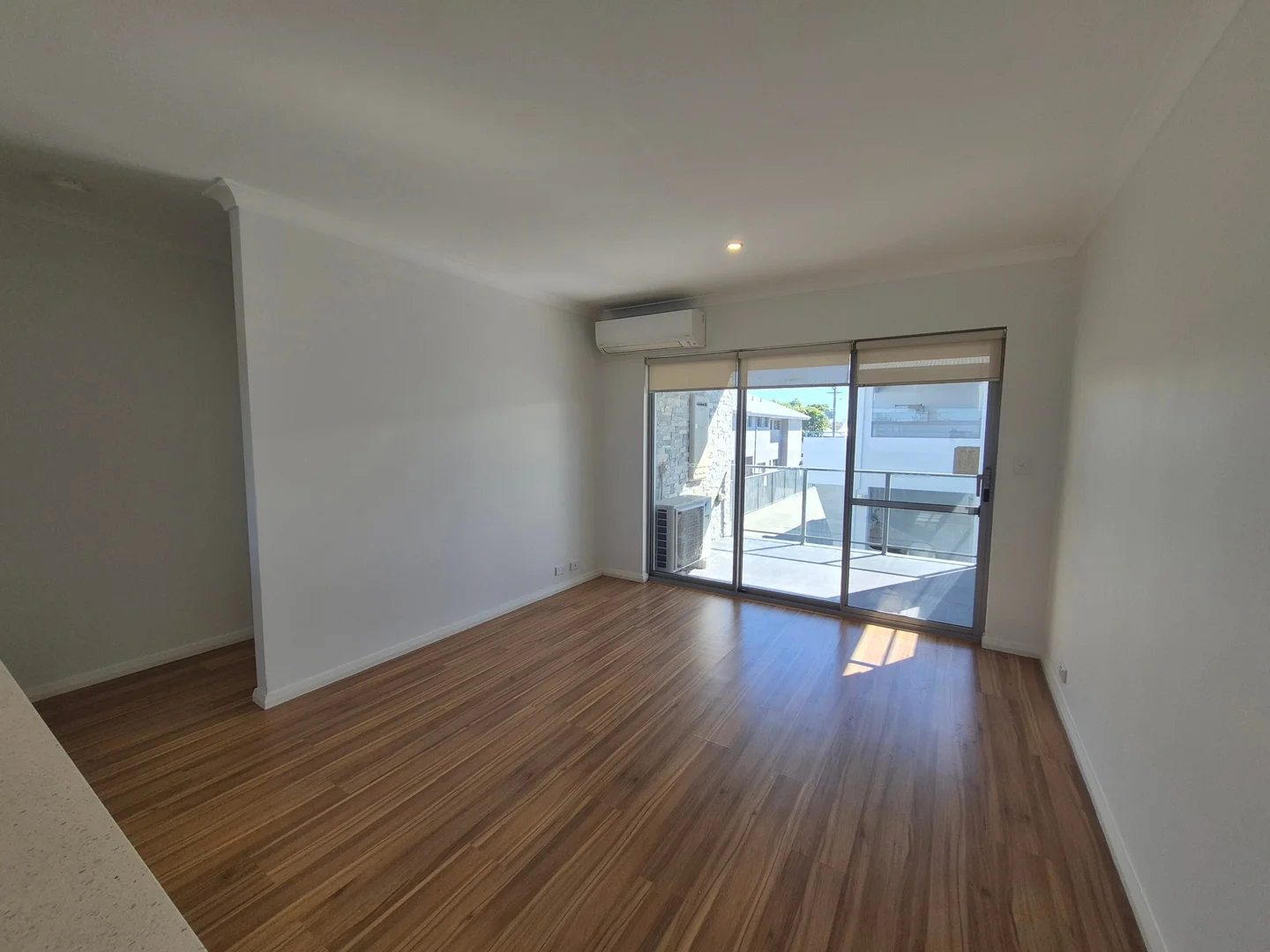 Additional image 8 of unit 5/360 Hardey Road, Cloverdale WA 6105