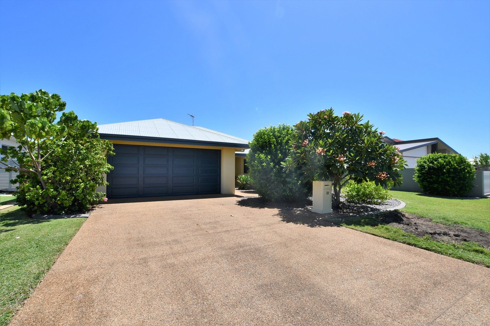 4 bedrooms House in 18 Chantilly Street BARGARA QLD, 4670