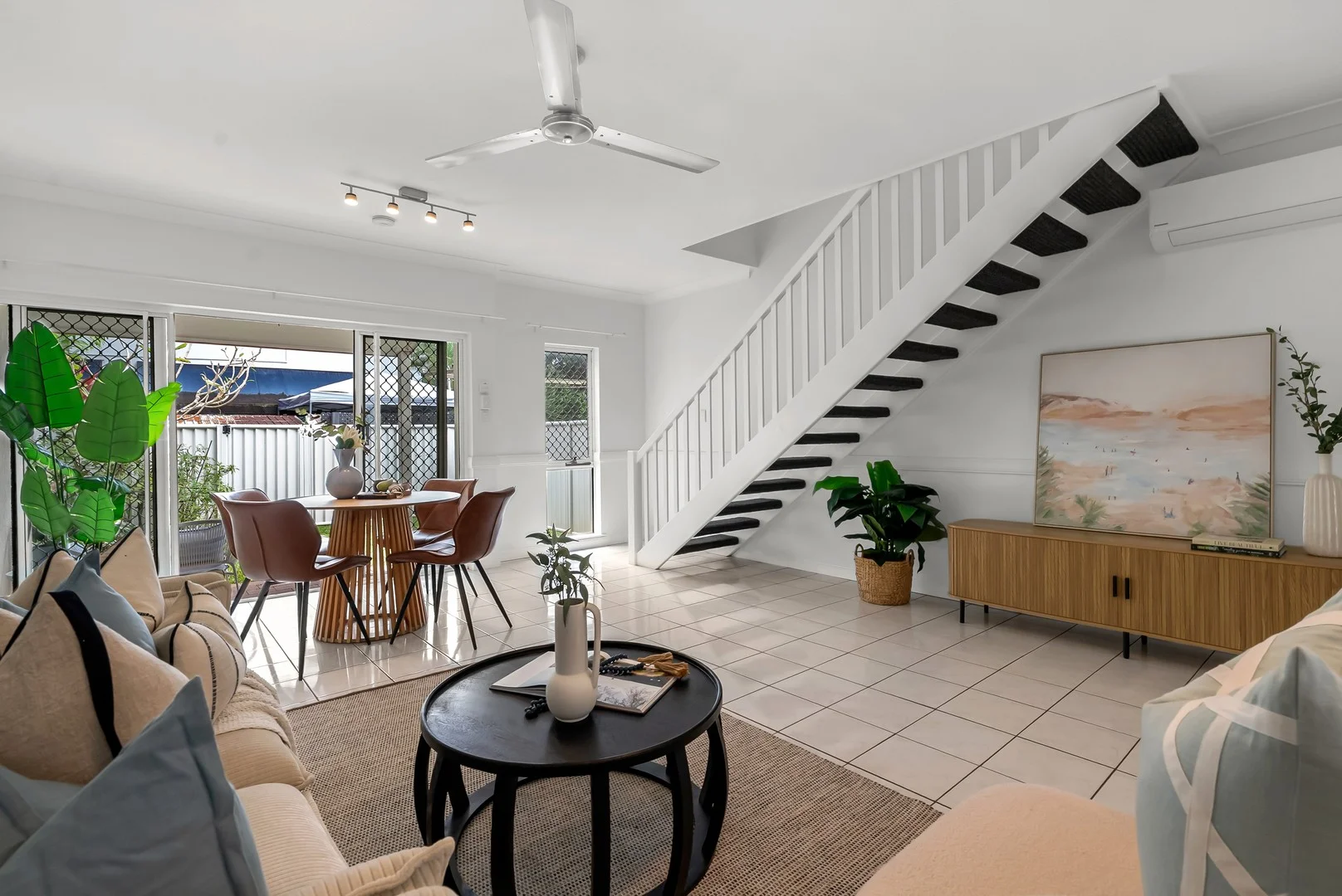 8/14 Grantala Street, Manoora QLD 4870